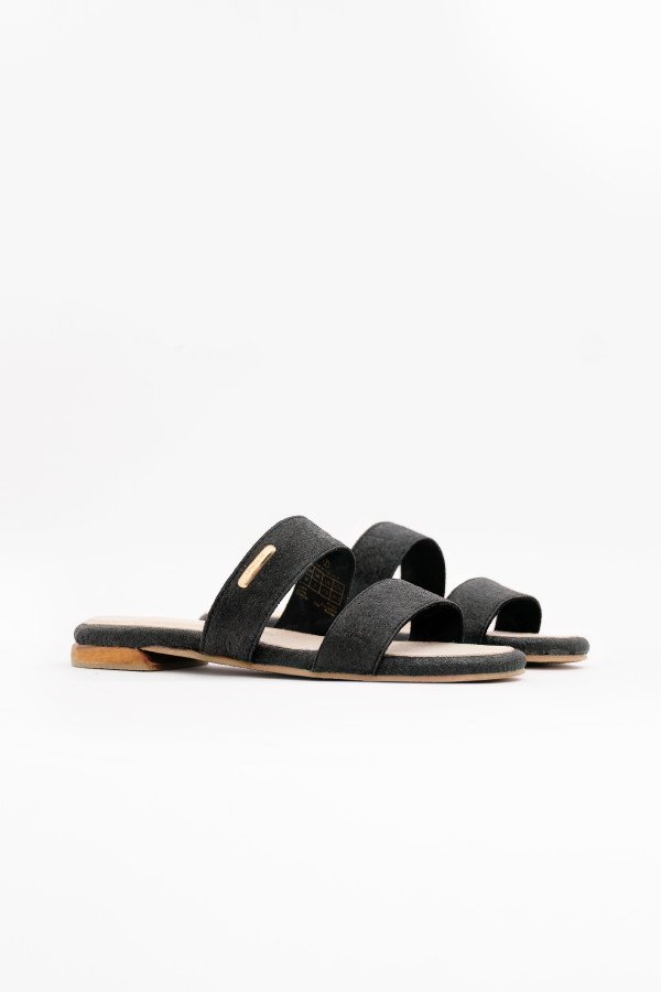 Black Capri Sandals