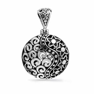 Tembok Silver Pendant Goshopia Bali Ethical Jewelry Silver Jewellery