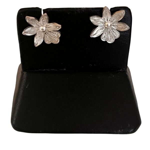 Filigree Flower Earrings
