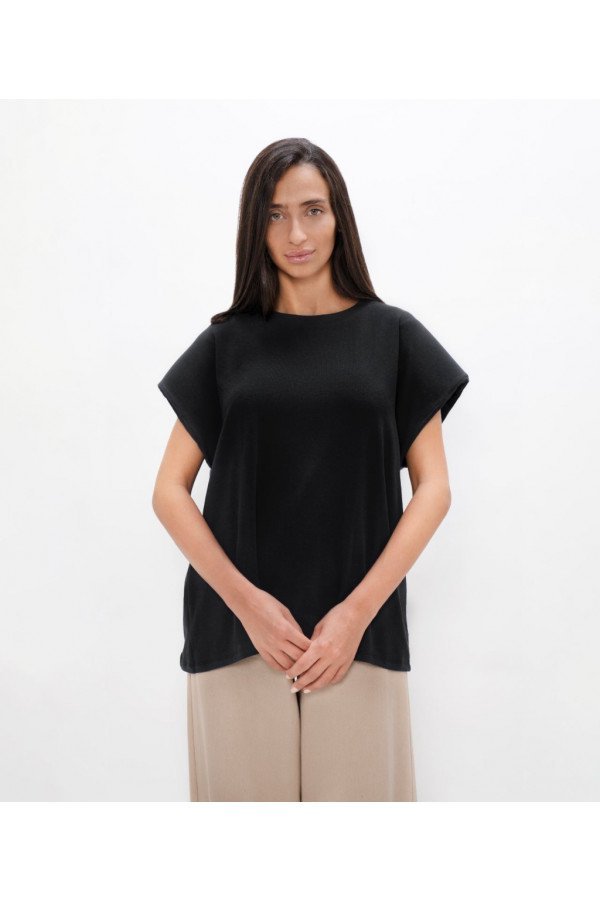 Black Muscat Shoulder Tee