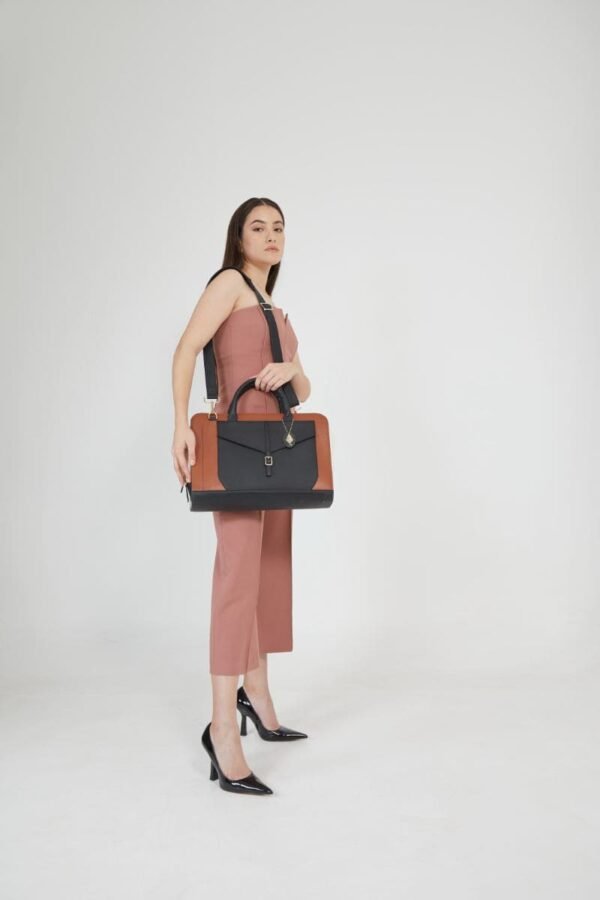 Brown & Black Apple Leather Atlas Laptop Bag 🍎