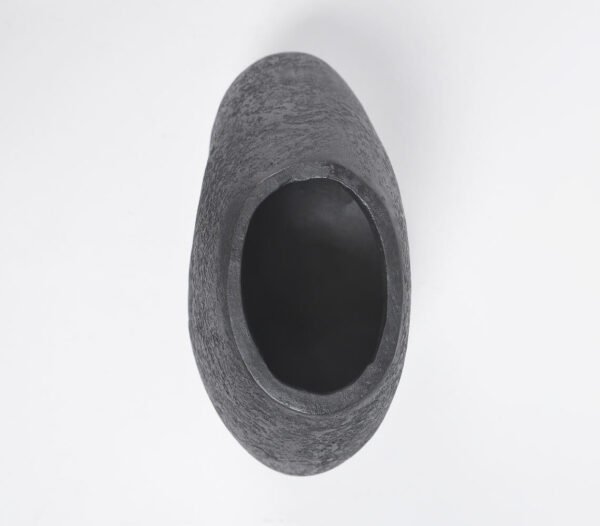Stout Midnight Terracotta Clay Vase