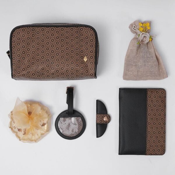 The Voyagers Gift Set