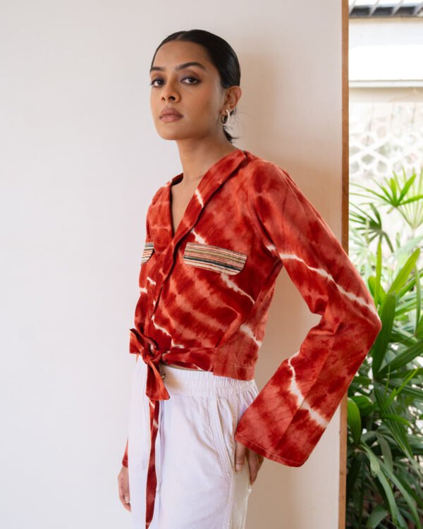 Shehtoot Retro Knot Top